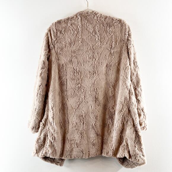 BB Dakota Long Sleeve Asymmetric Waterfall Open Tucker Faux Fur Jacket Tan XS - Picture 6 of 7